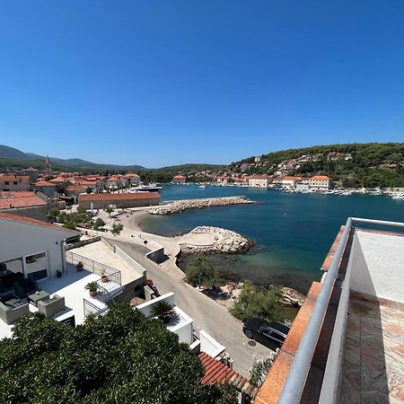 Apartments Peronja Jelsa Seafront Buitenkant foto